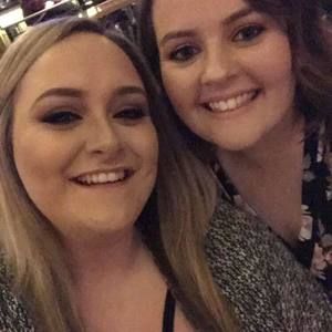 Meet your Posher, Caitlin